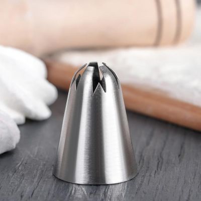 Насадка кондитерская "Закрытая звезда" d 3 см, вых. 0,5 см (№ 1F) 3831035